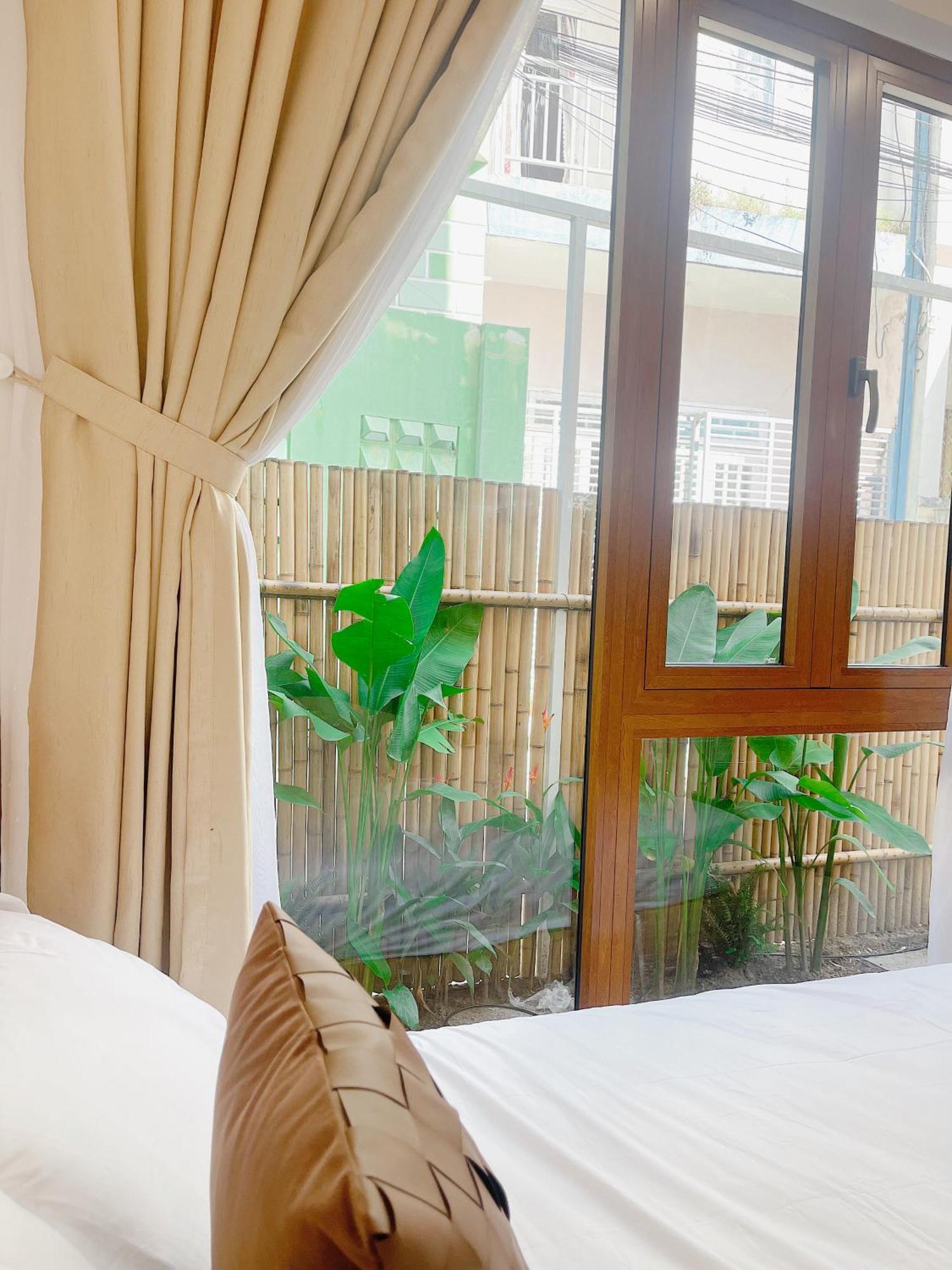 Baphu - 5br - 5 Mins Walk To My Khe * Da Nang